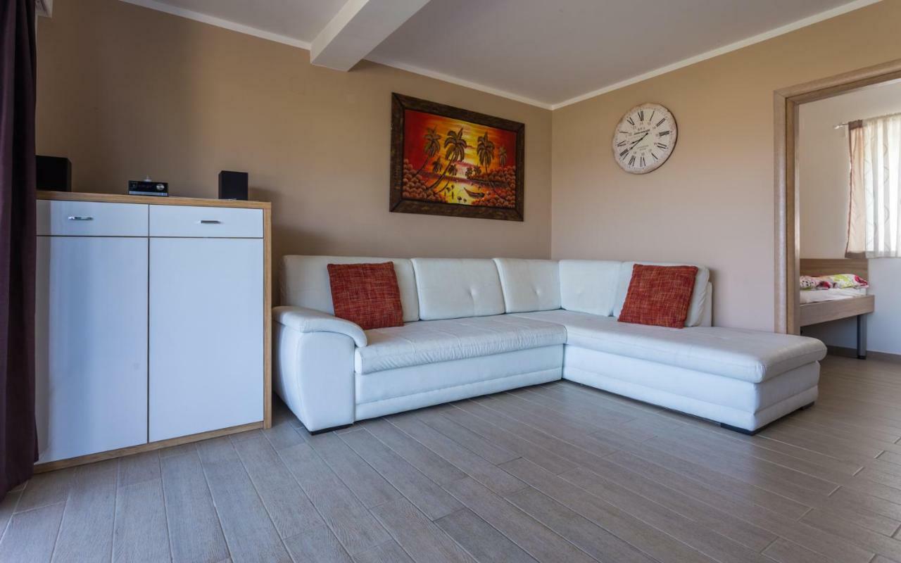 Apartment Trava كليمنو المظهر الخارجي الصورة