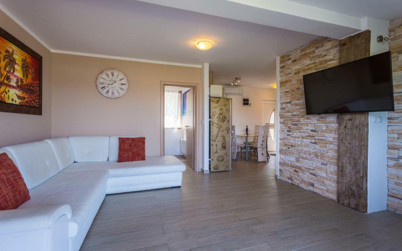Apartment Trava كليمنو المظهر الخارجي الصورة
